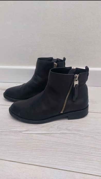 Продам ботинки натуральный кожа