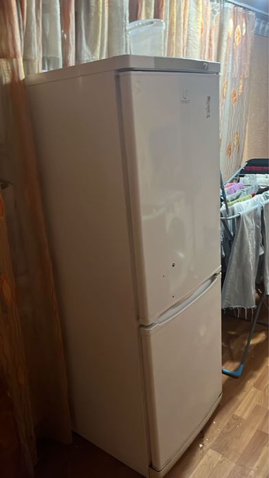 Холодильник продам