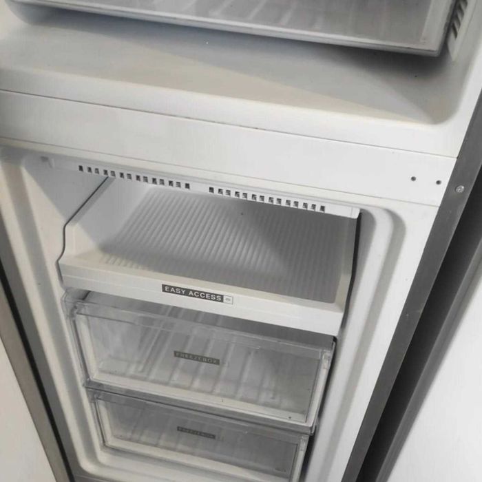 Холодильник Whirpool