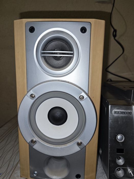 Muzikalniy sentr, Samsung MM-9B sotiladi, 800 ming