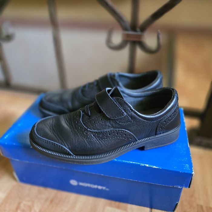 Продам туфли котофей