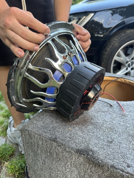 vand subwoofer audiobahn