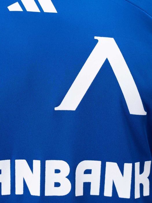 Фланелка Левски победи в двубой на гиганти!