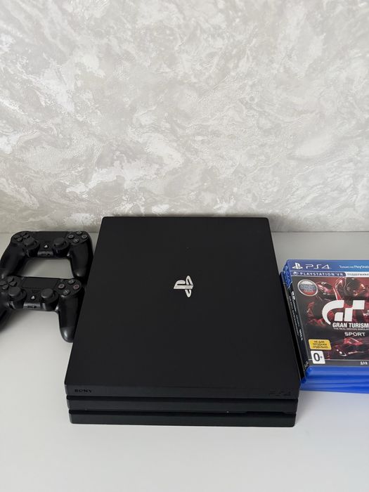 Play station 4 pro 512gb