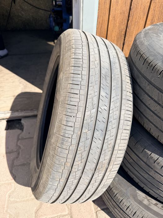 Продам шины 235/60/18