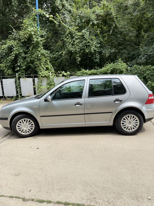 Vand Volkswagen golf 4 hatchback