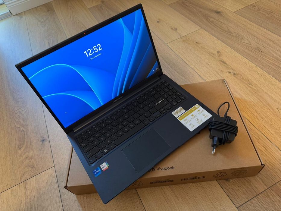 Vand Laptop ASUS i7 / 16GB / 1TB SSD 3 000 lei