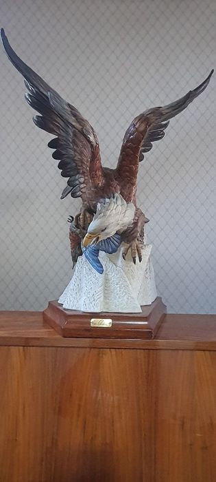 Фарфоровая статуэтка размер 34х62