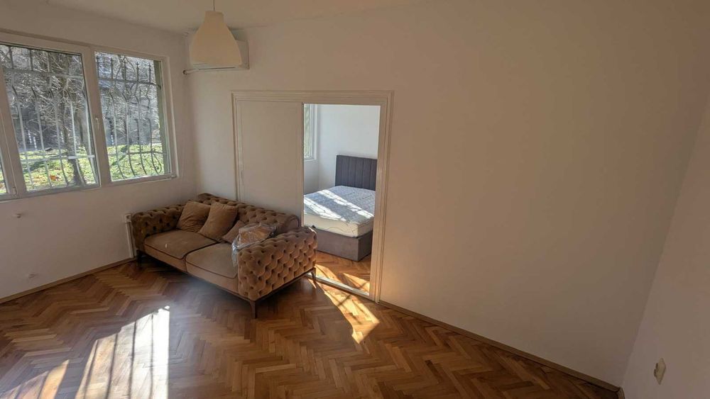 Дава се под наем Двустаен апартамент в София, Яворов - 65 кв.м за 600 € - Снимка #1