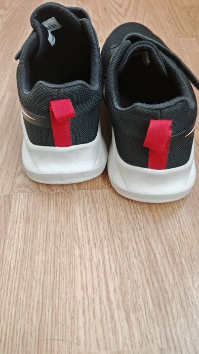 Кроссовки на подростка 38 р