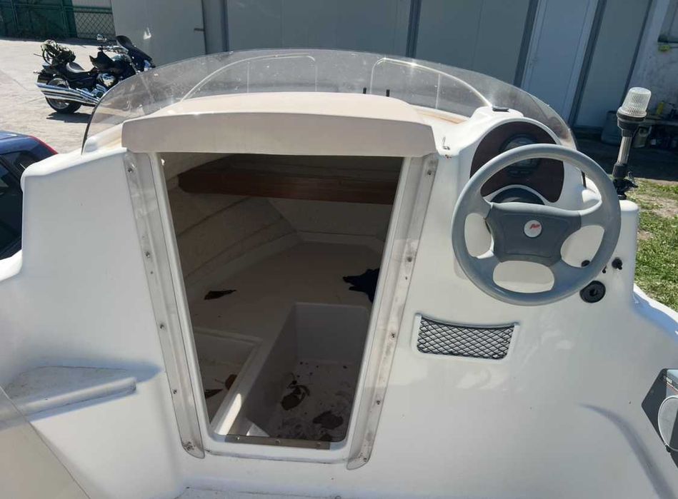 Barca+motor+peridoc, optional Multivan