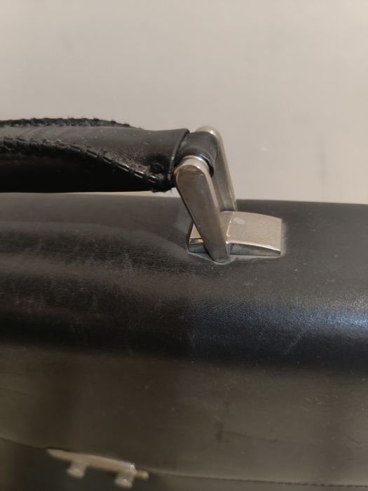 Портфель кожаный