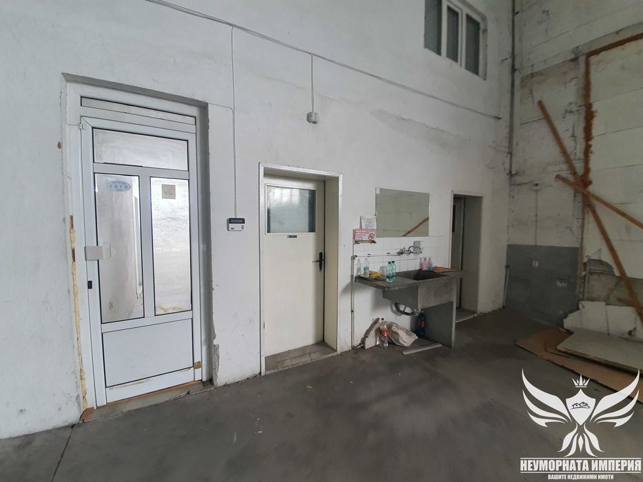 Дава се под наем Склад в Асеновград - 1100 кв.м за 2194.02 € - Снимка #13