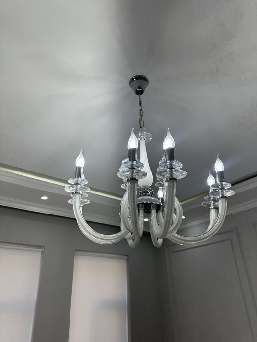 Продаються 2 люстры в комплекте