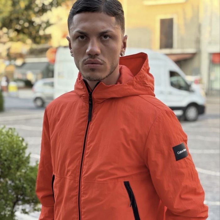 Яке Calvin Klein размер L