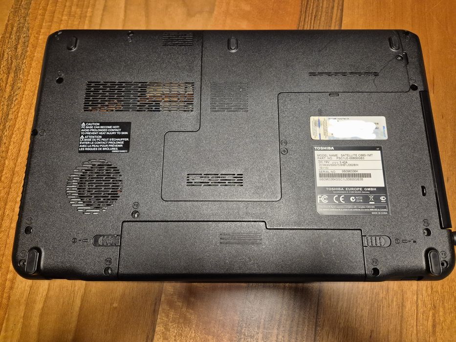 Лаптоп Toshiba Satellite C660-1MT