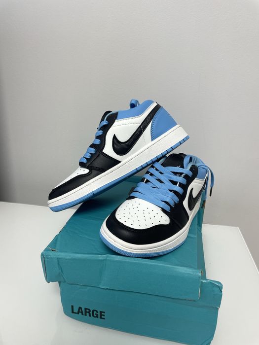 Nike 35 кроссовки Новые