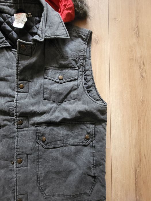 Мъжки елек с качулка