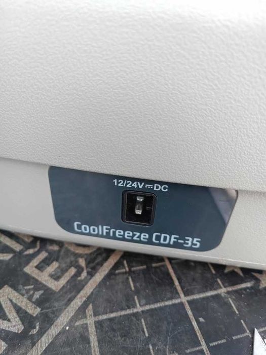 vand frigider/congelator auto 35 litri,waeco,compresor freon, 12/24 V
