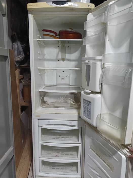 Холодильник б/у хорошем состоянии