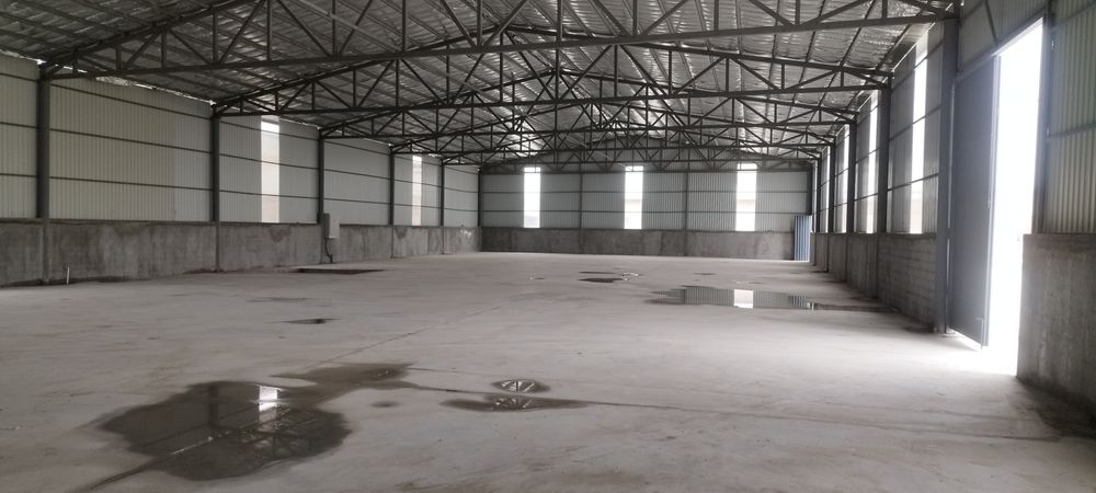İjaraga beriladi 1000 kv.m
