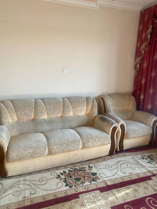 Divan va Kresla yaxshi narxga sotiladi