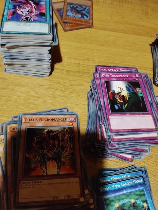 Карти Yu-Gi-Oh над 500