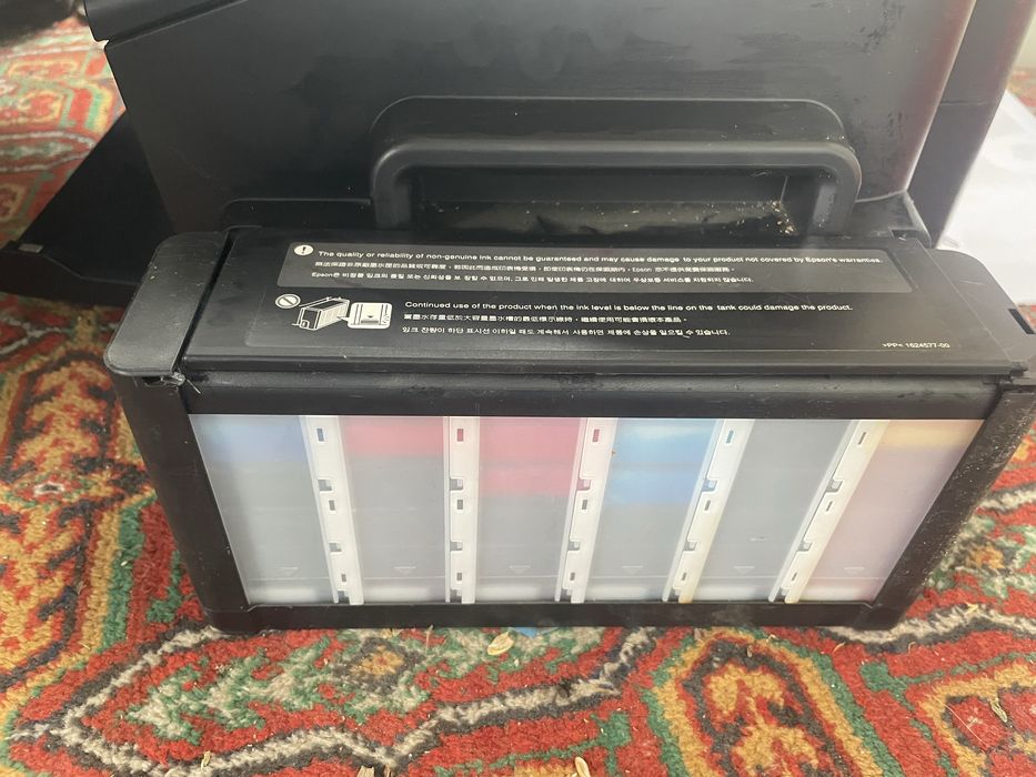 Продам принтер епсон  1800  и  режуший плотер