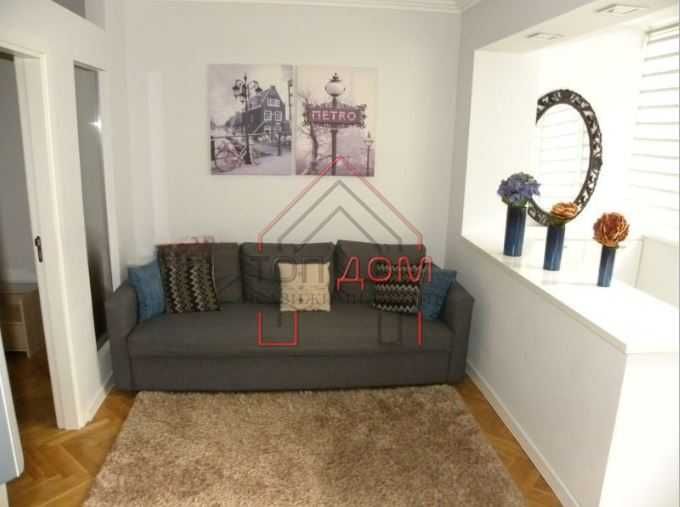 Дава се под наем Двустаен апартамент в Варна, Център - 55 кв.м за 510 € - Снимка #1