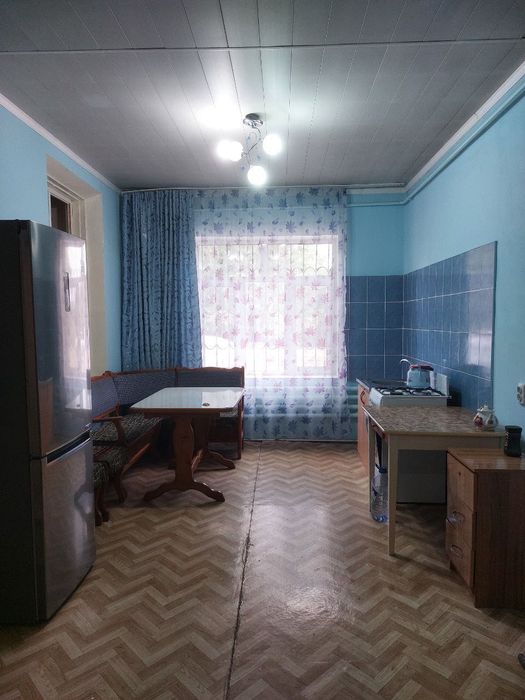 Продаётся 3хкомнатная квартира с высокими потолками