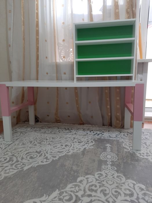 Стол письменный Икеа