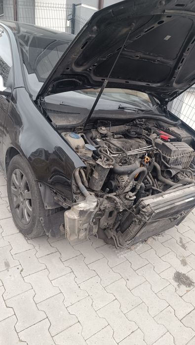 Продавам двигател за голф 5 1.9 105кс. BKC   (Dvigatel ot golf 5 БКЦ)