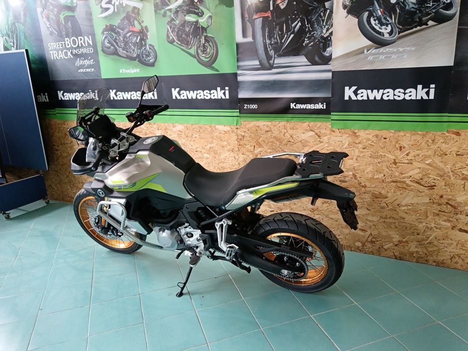 Voge 900 ds 2025 TVA deductibil