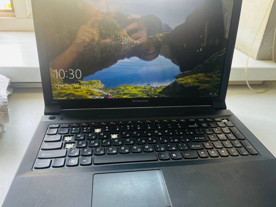 Nootbuk garatiyasi bor