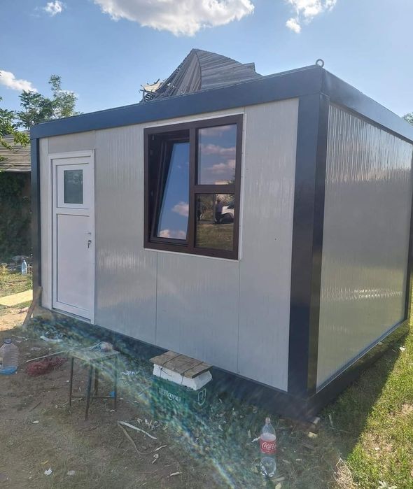 Vand container tip spatiu comercial