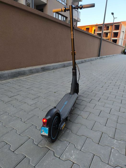 Електрическа тротинетка Ninebot