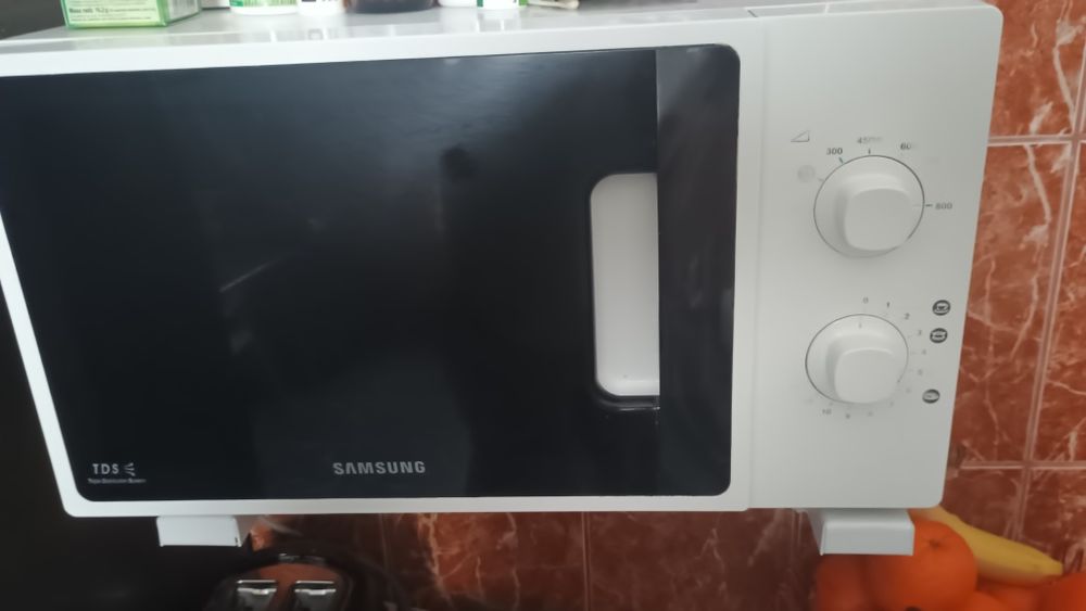 Cuptor microunde Samsung