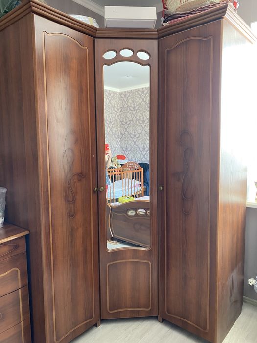 Спальный гарнитур