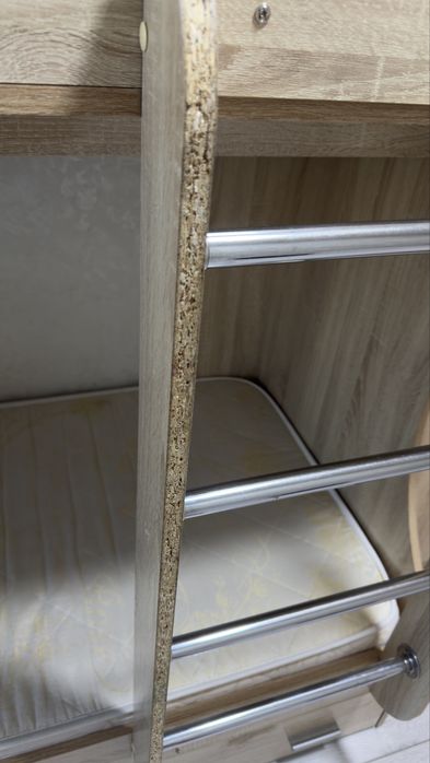 Продам двухъярусную кровать