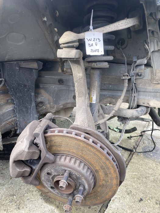 Fuzetă dreapta față Mercedes W213