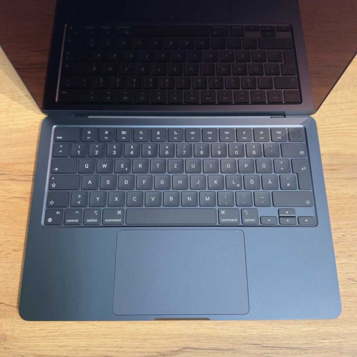 MacBook Air 13 M3 SSD 512GB RAM 8GB Midnight - GARANTIE 12 LUNI | TrueGSM