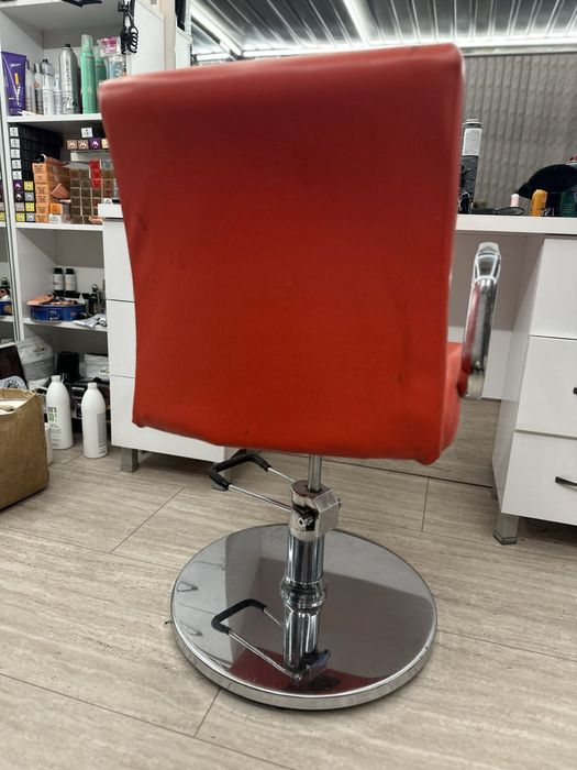 Фризьорски стол-използван