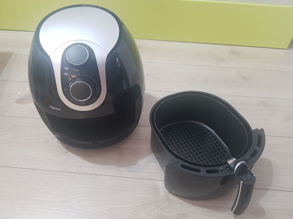 Friteuza cu aer cald
