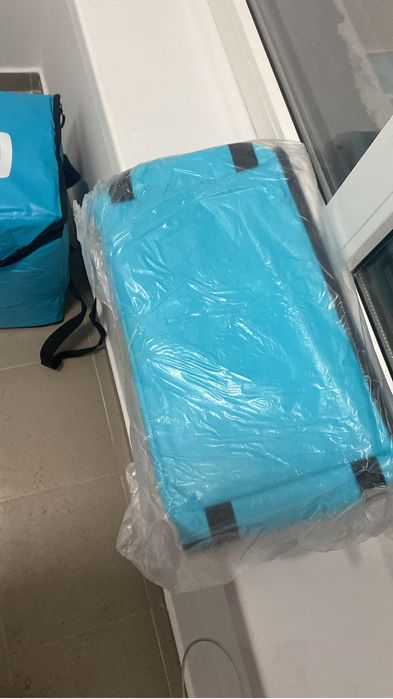 Продам новые термосумки от Wolt (авто)