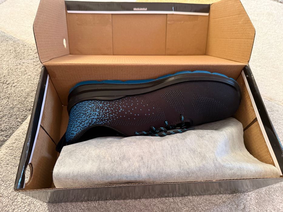 Нови обувки Stenso 44 номер