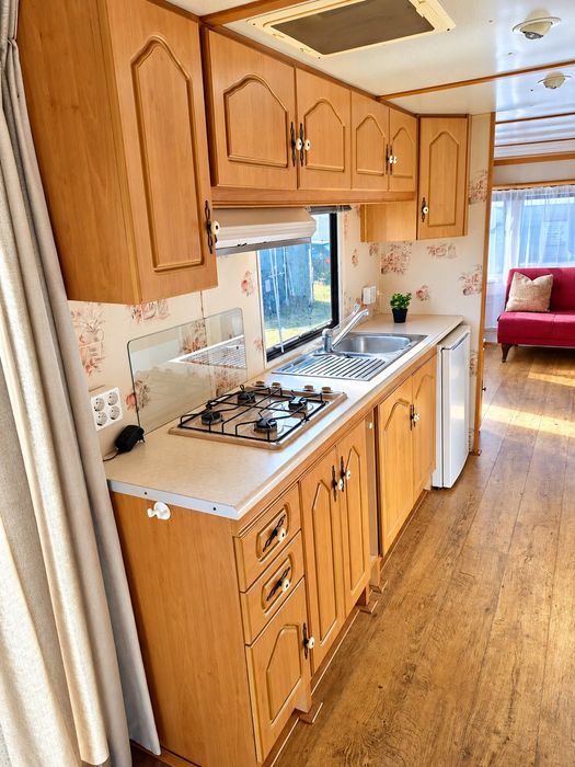 Casa pe roti Casa mobila Casa fara autorizatie Tiny House / living / 2 dormitoare / bucatarie / baie / 31 mp