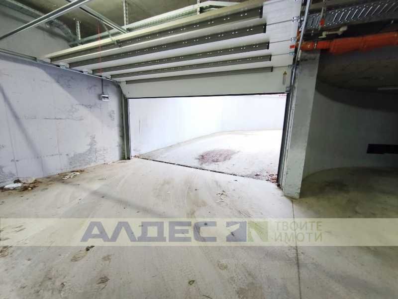 Обзаведен двустаен с паркомясто в Студентски Град!