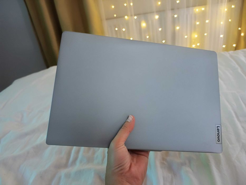 Lenovo IdeaPad Slim 3 15IAN8