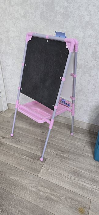 Двухсторонний мольберт для рисования