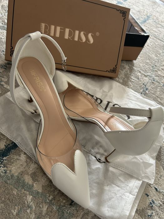 Туфли. Каблук. Новый